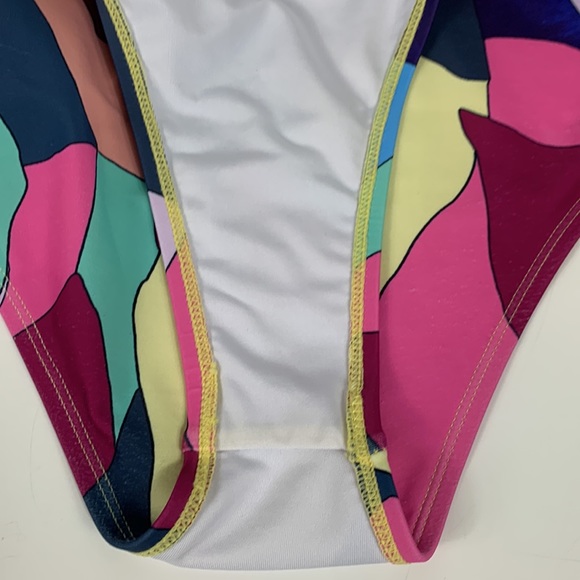 2 pc. Bikini multiple colored, size XL. Pull on top, high waisted bottoms. - Picture 8 of 8